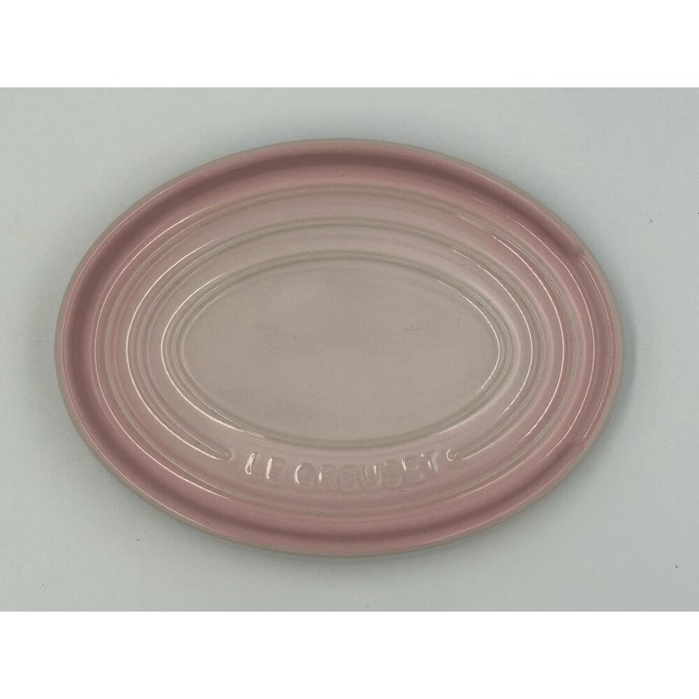 Le Creuset Stoneware Oval Spoon Rest Shell Pink NEW